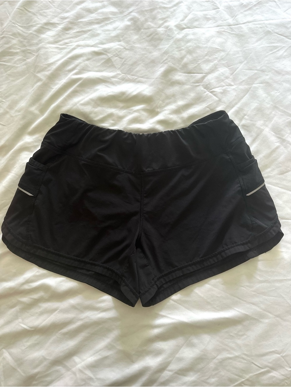 Athleta Womenโs Active Shorts Pockets Black Size Small